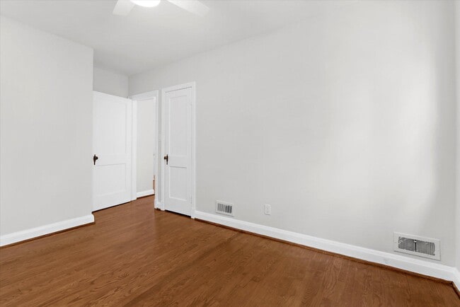 Building Photo - 218 Blenheim Rd