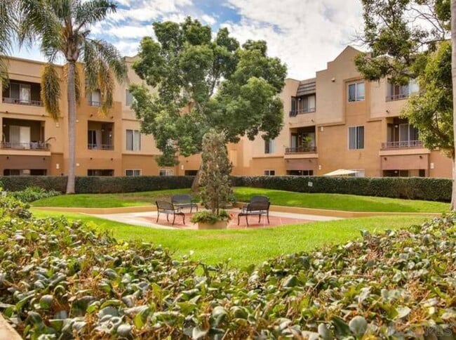 Building Photo - 3520 Lebon Dr