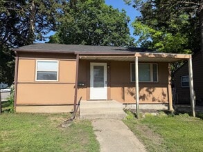 Building Photo - $300 Cash Back Incentive-Available August 1st