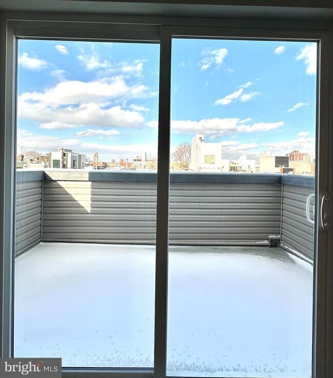 Building Photo - 2514 W Seybert St