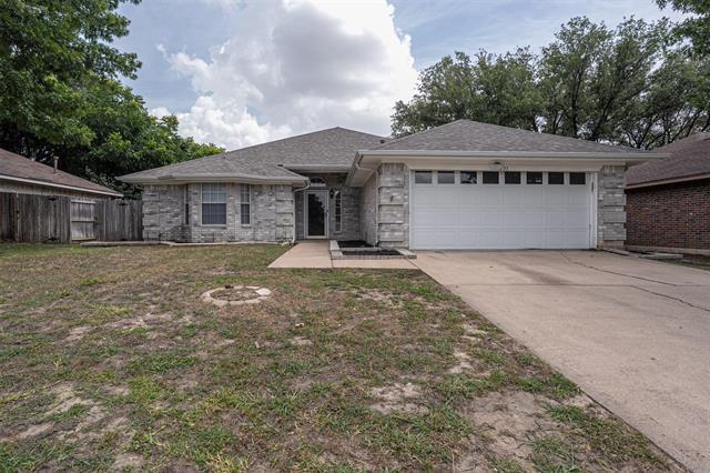 Primary Photo - 733 Windridge Ln