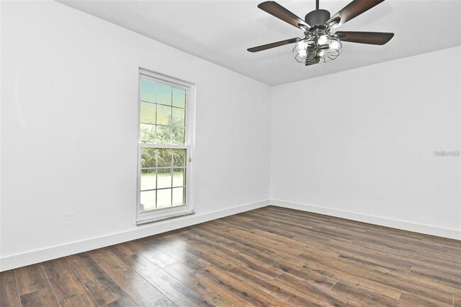 Building Photo - 112 Hillcrest Dr