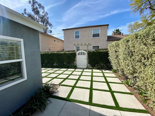 Building Photo - 2249 Garnet Ave