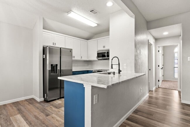 Building Photo - 5206 Morning Glen Ln