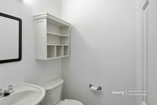 Building Photo - 726 Wamock Dr