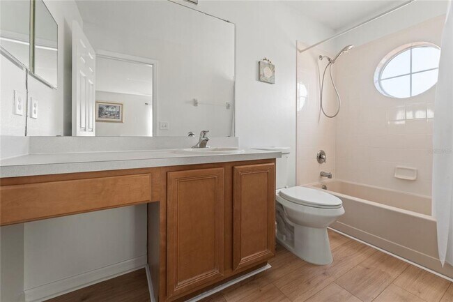 Building Photo - 1031 Solana Cir