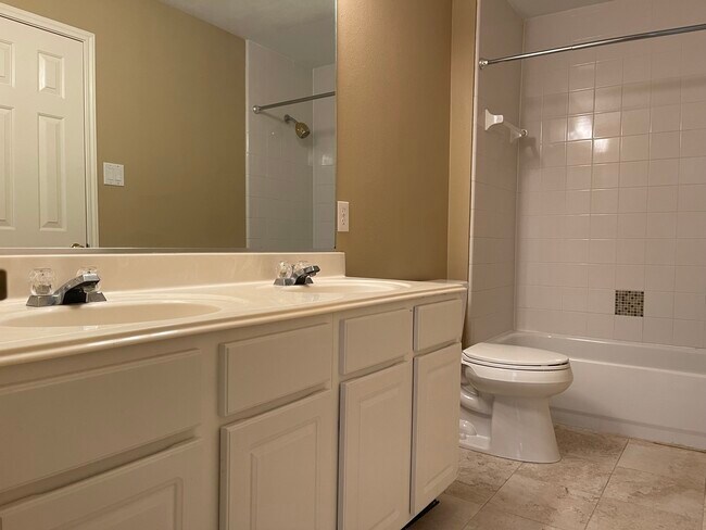 Building Photo - 739 Annie's Way