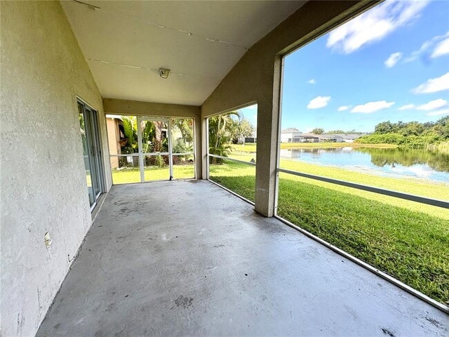 Building Photo - 12412 Cedarfield Dr