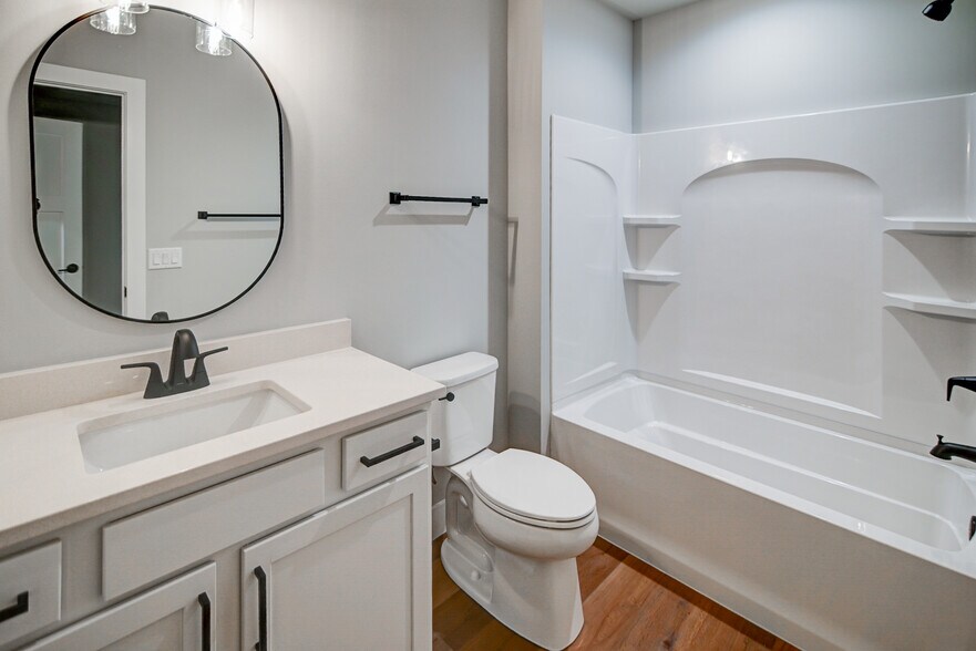 Building Photo - 4795 Lacy Rd