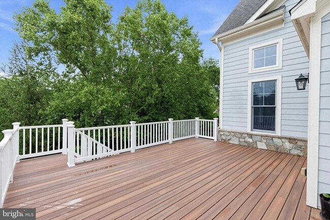 Building Photo - 1751 Tysons Crest Ln