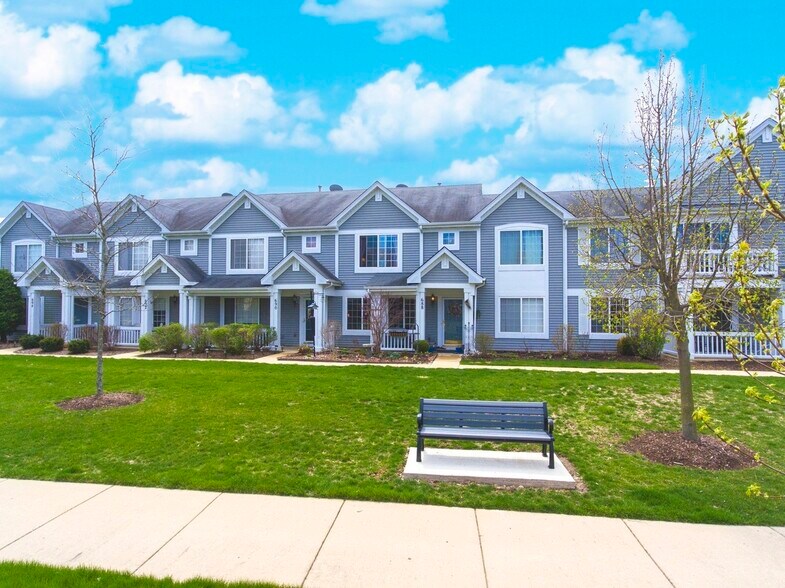 Building Photo - 688 Lincoln Station Dr
