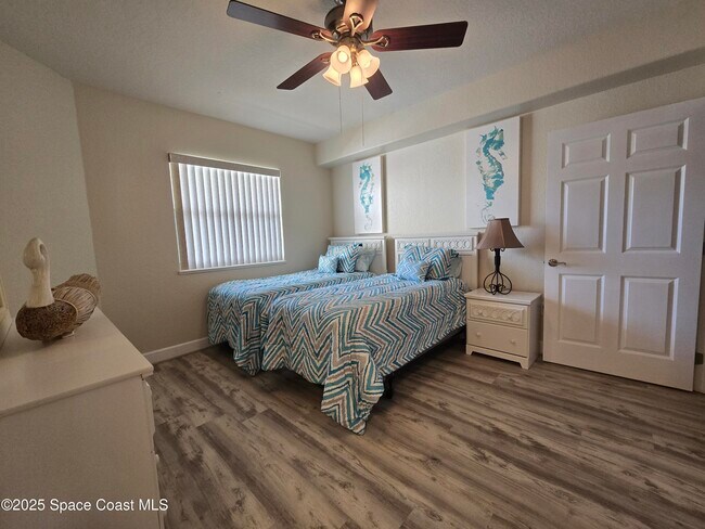 Building Photo - 806 Mystic Dr