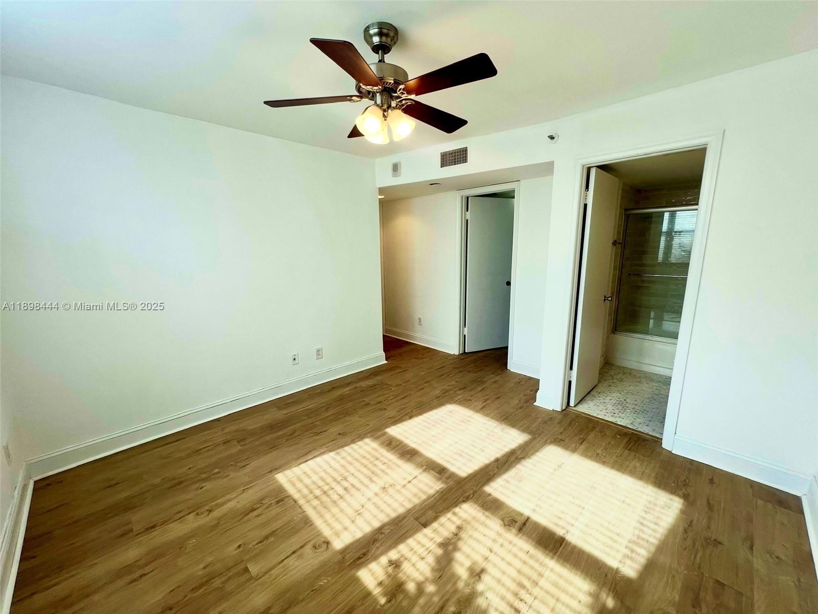 Building Photo - 770 Claughton Island Dr