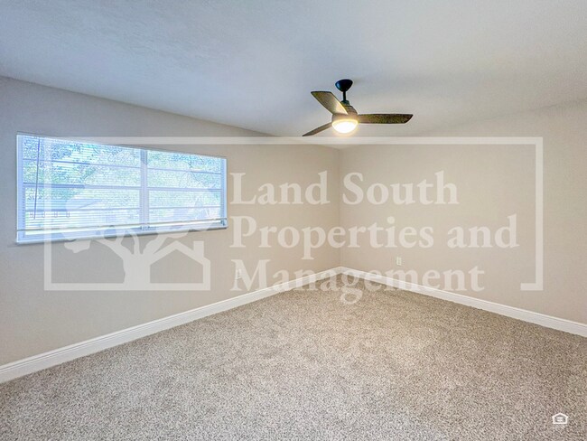 Building Photo - 1631 Monterey Ln