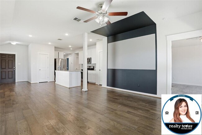 Building Photo - 224 Gidran Trail