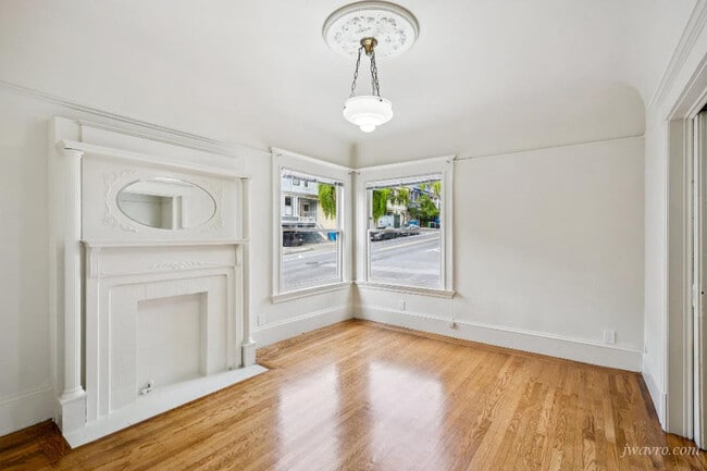 Building Photo - 848 14th St