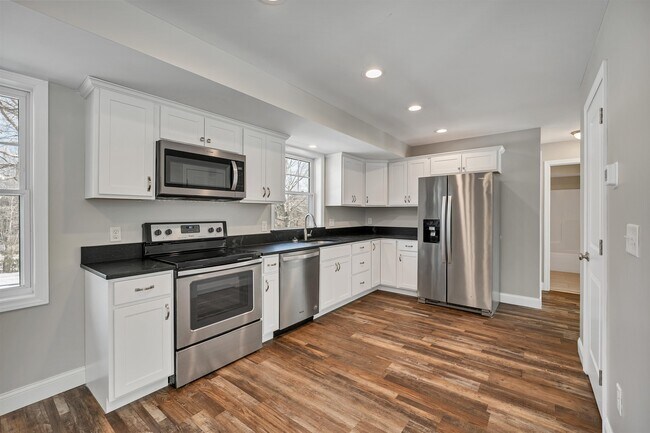 Building Photo - 259 Stage Rd