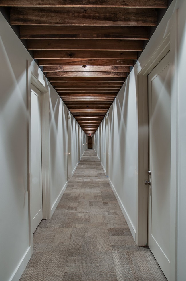 Building Photo - 210 30th Ave N