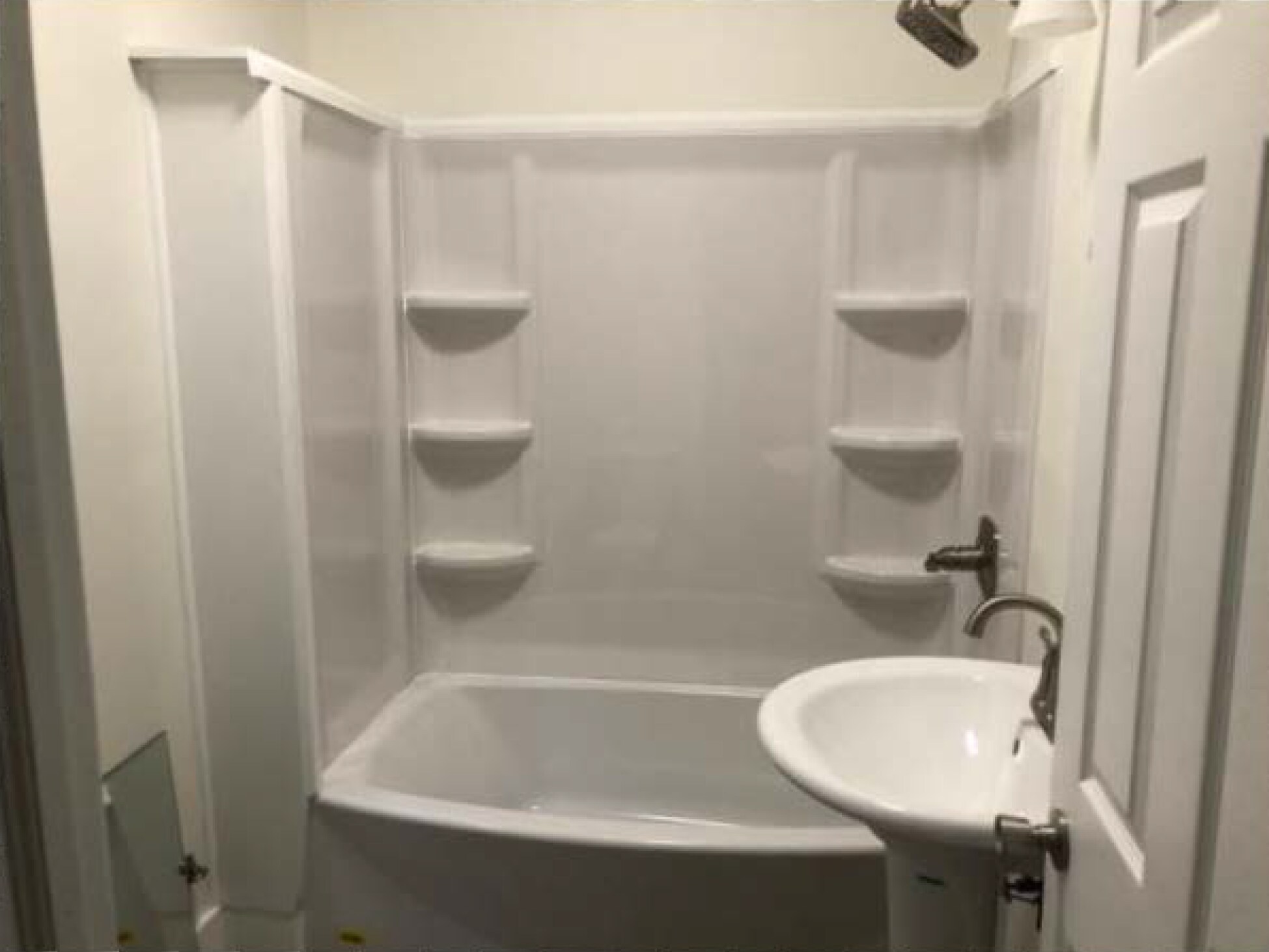 FF Bathroom - 117 Sumac St