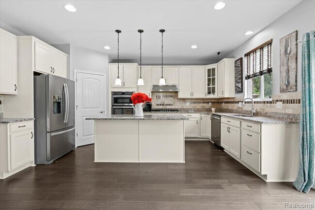 Building Photo - 49645 Hartwick Dr