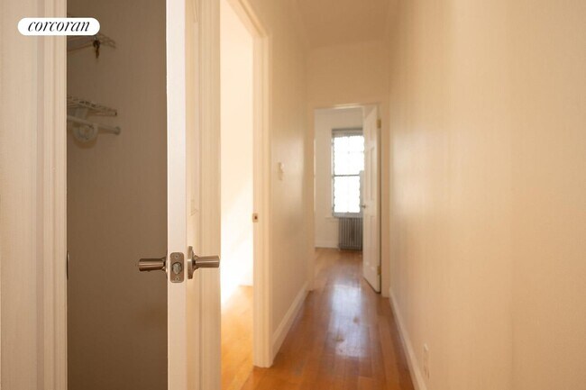 Building Photo - 67 W 107th St