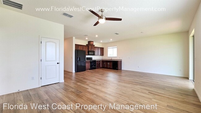 Building Photo - 4 br, 2 bath House - 5746 143rd Ct E