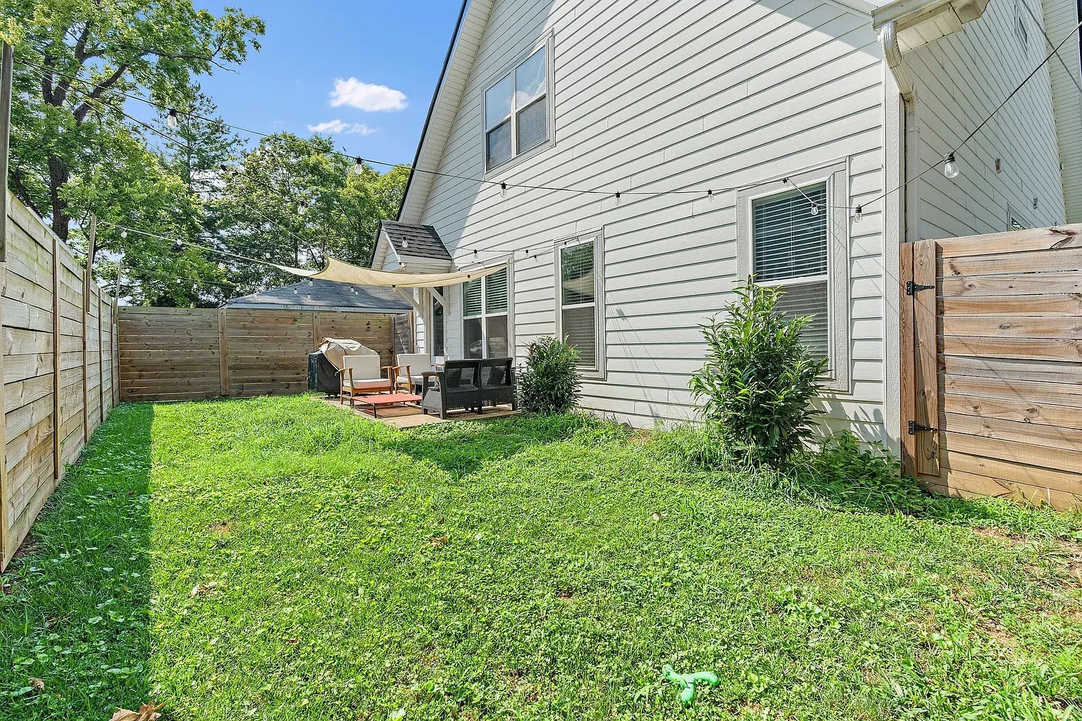 Backyard - 1112A McGavock Pike