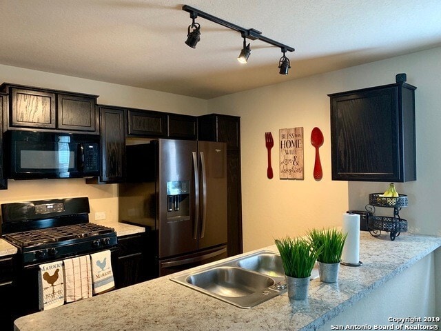 Building Photo - 5102 Everett Loop