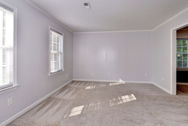 Building Photo - Cute Two Story With Nice Upgrades