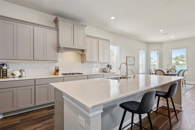 Building Photo - 50 Wyatt Oaks Dr