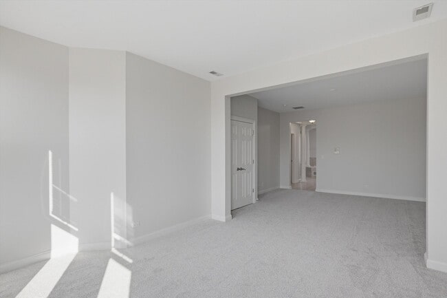 Building Photo - 1891 Admiral Ct