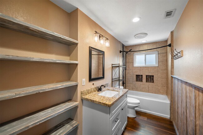 Building Photo - 13114 Pantano Dr