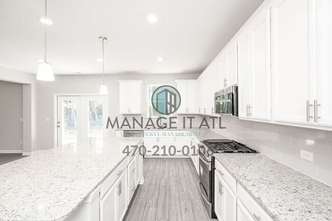 Building Photo - 4 Bedroom House in Hoschton over 3,700 sqft!