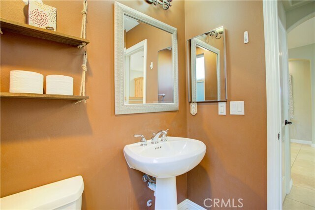 Building Photo - 32902 Cedar Dr