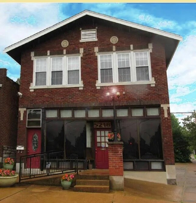 Building Photo - 5218 Holly Hills Ave