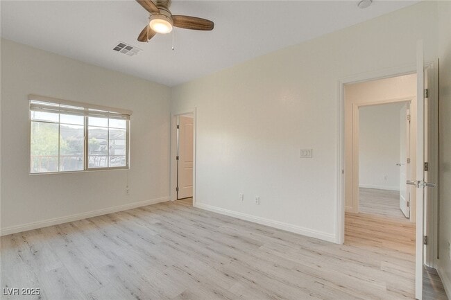 Building Photo - 1068 Riddle Glen St