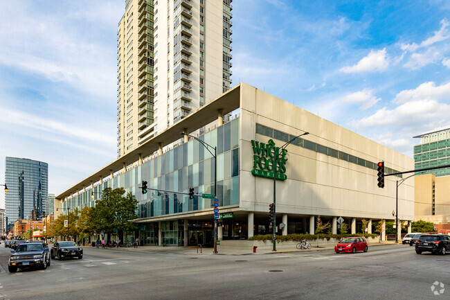 Building Photo - Skybridge