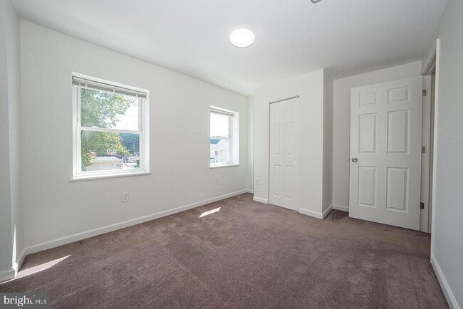 Building Photo - 505 Spring Mill Ave