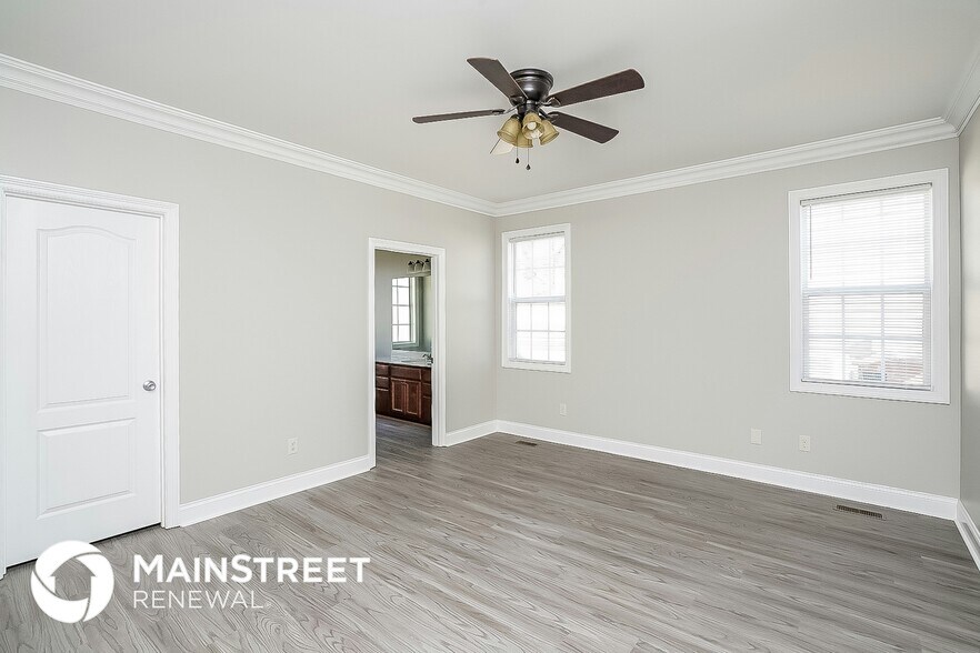 Building Photo - 320 Sea Biscuit Dr