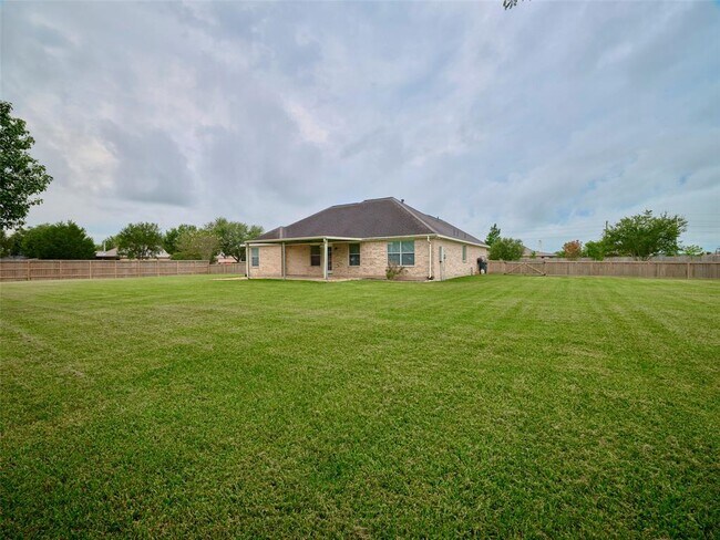 Building Photo - 10611 Alex Dr