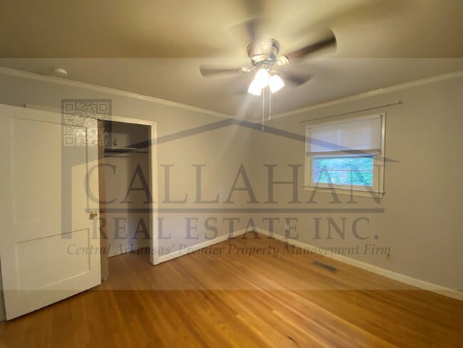 Building Photo - 2 Bedroom Duplex