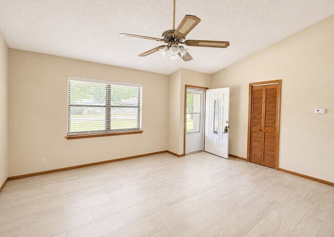 Building Photo - 603 Plantation Village Dr