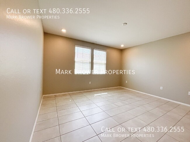 Building Photo - 2661 S Sulley Dr