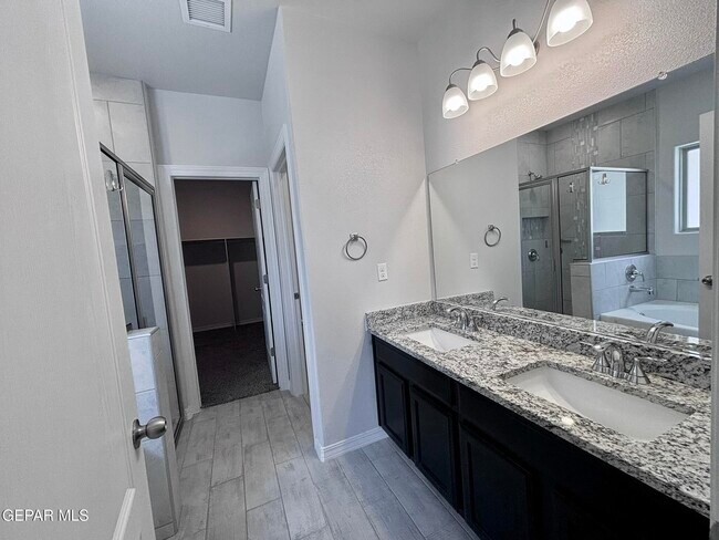 Building Photo - 12241 Desert Sea Ct