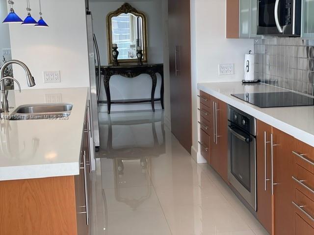 Building Photo - 19707 Turnberry Way