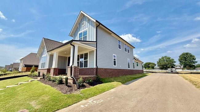 Building Photo - 5695 Pleasant Pk Pl