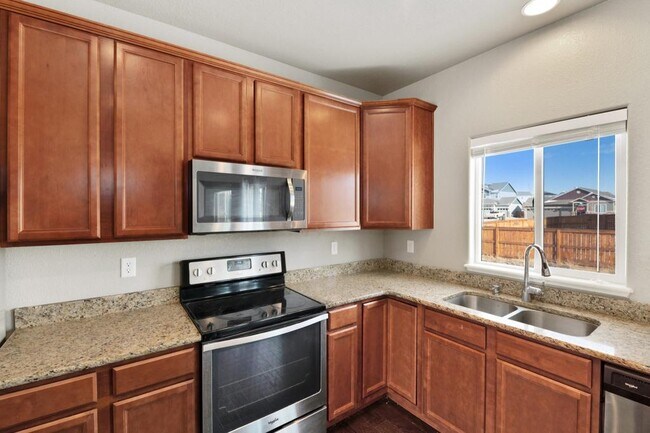 Building Photo - 1520 Cirque Valley Ln