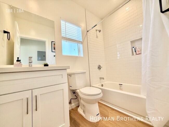 Building Photo - 1467 Fairbanks Pl