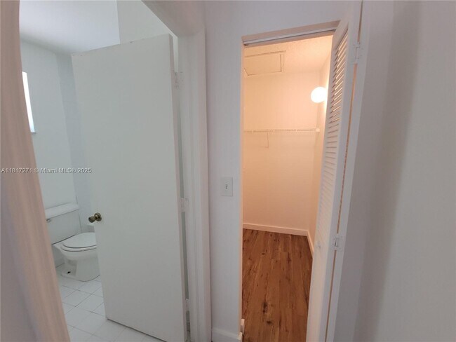 Building Photo - 6965 NW 173rd Dr
