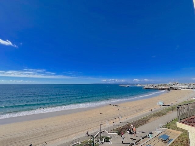 Building Photo - 535 Esplanade